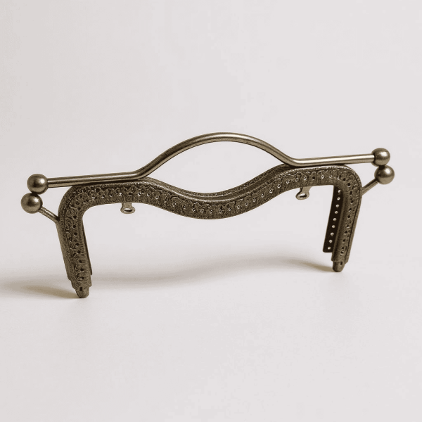 METAL ÇANTA KLİPSİ EL TUTMA SAPLI 20 CM ANTİK
